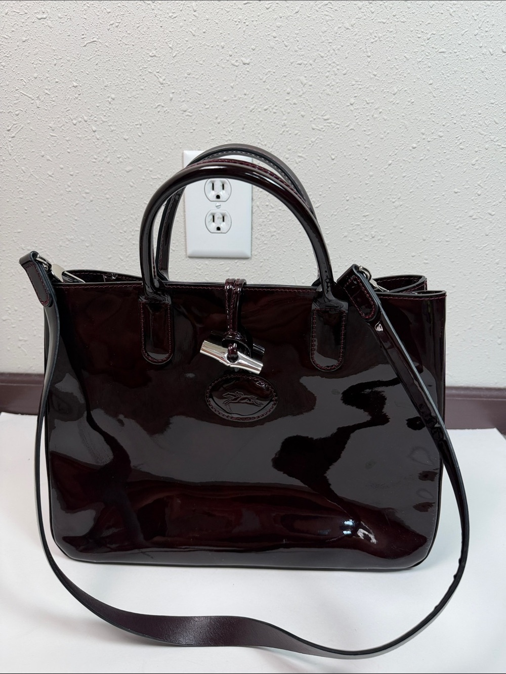 Longchamp Roseau Burgundy Patent Leather Tote Bag Designer Classic Luxury Purse - Picture 4 of 12